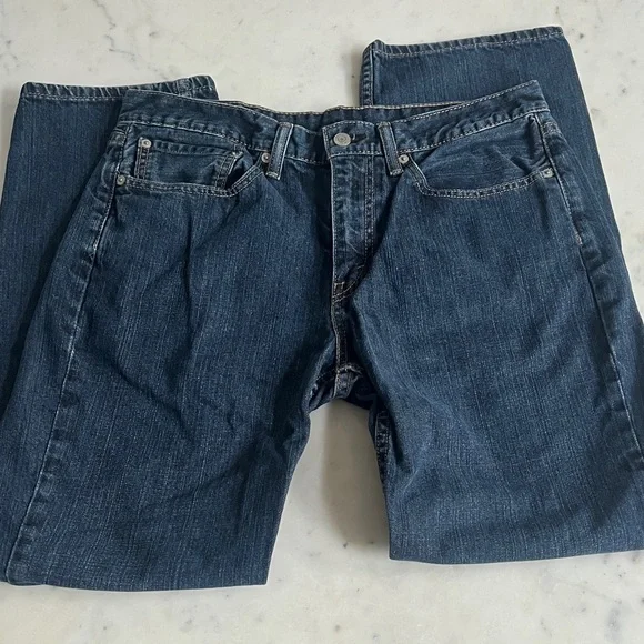 Levi's Dark Blue Relaxed Fit Jeans - Picture 2 of 5